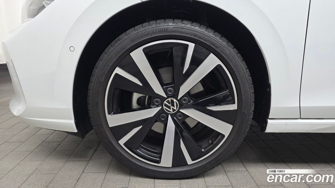 Volkswagen Golf 2.0 TDI Prestige, 2025