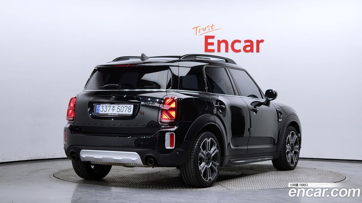 Mini Countryman ALL4 Classic Launch Pack, 2023