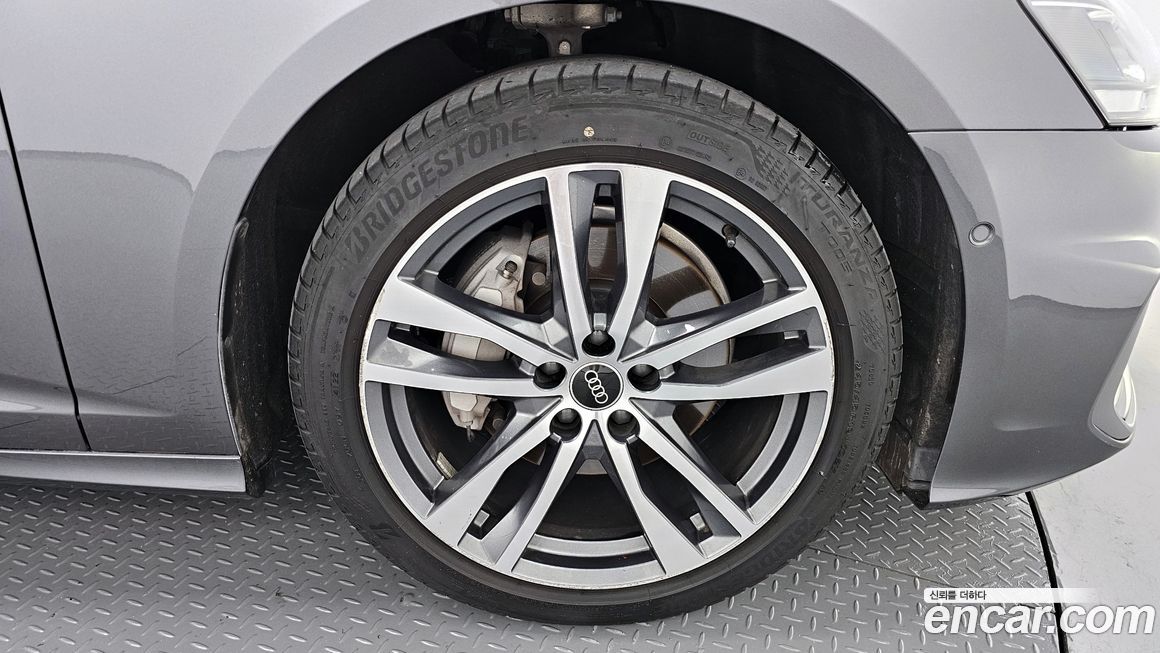 Audi A6 45 TFSI Premium, 2023