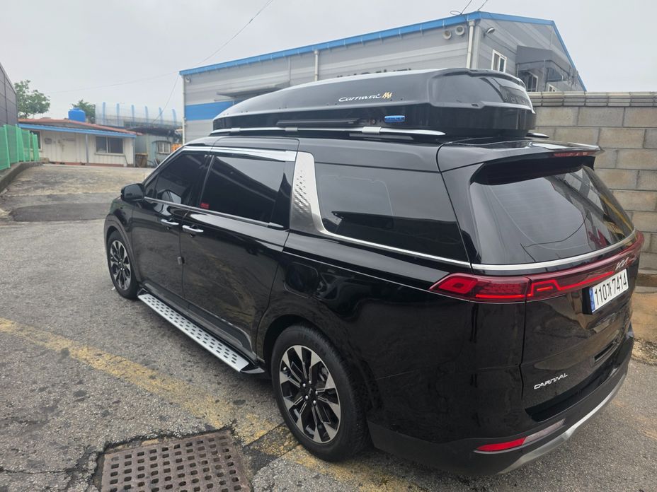 Kia Carnival 7-Seater Signature, 2023