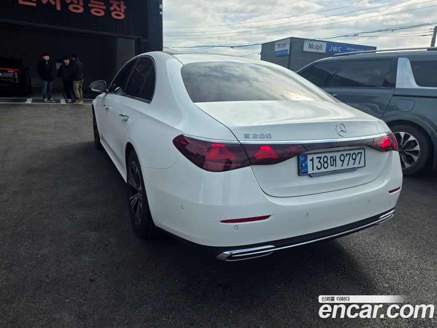 Mercedes-Benz E-Class E200 Avantgarde, 2025