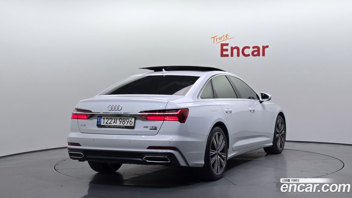 Audi A6 45 TFSI Quattro Premium, 2023