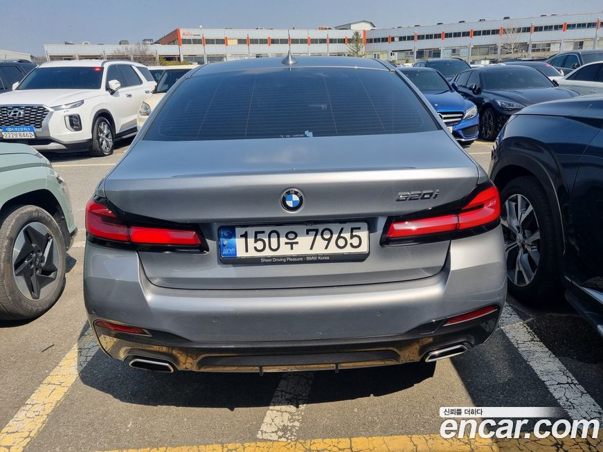 BMW 5-Series 520i M Sport, 2023