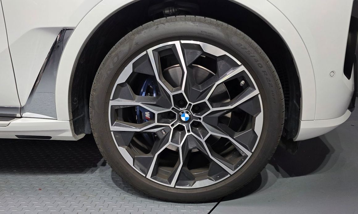 BMW X7 xDrive 40d M Sport 7 STR, 2025