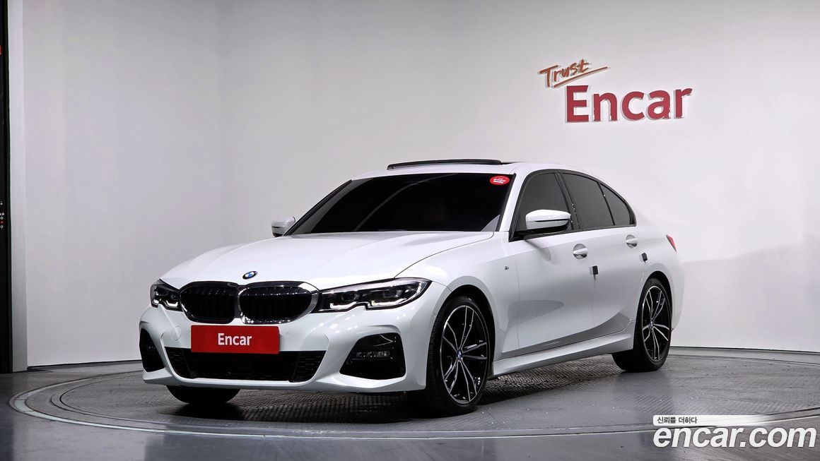 BMW 3-Series 320i M Sport, 2022