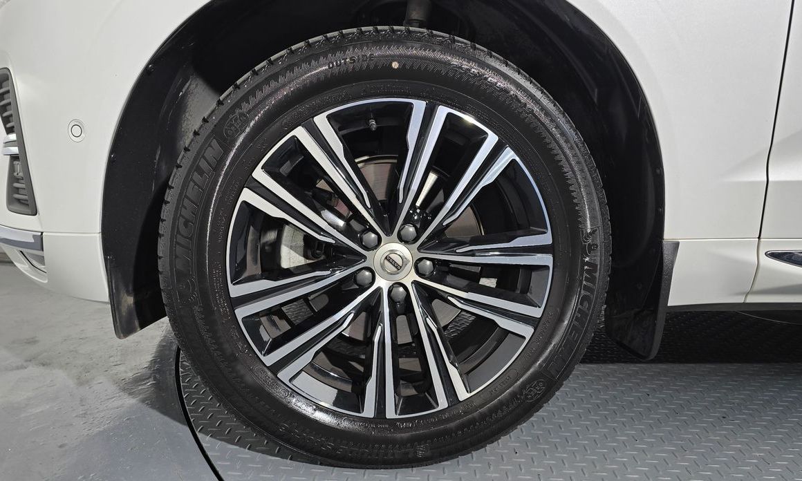 Volvo XC60 B5 Inscription, 2022