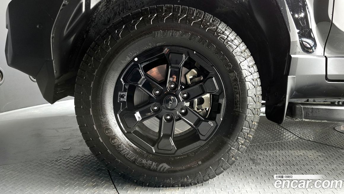 Kia Tasman 2.5T Gasoline 4WD, 2026