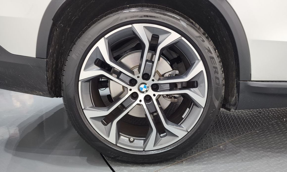 BMW X5 xDrive 40i xLine, 2025