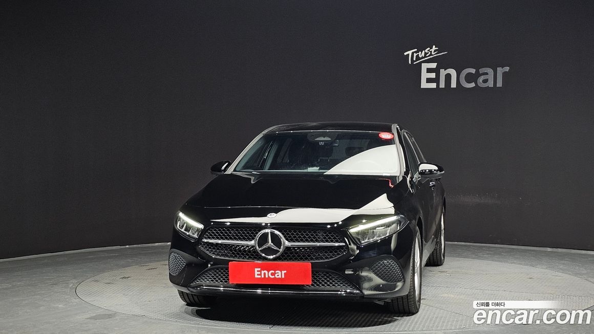 Mercedes-Benz A-Class A220 Hatchback, 2025