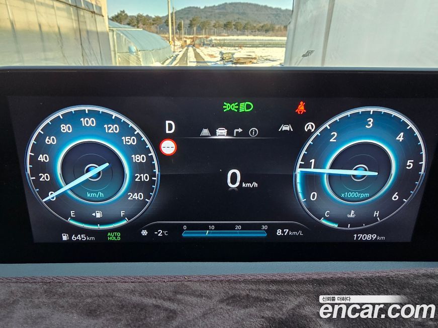 Hyundai Staria 4WD Lounge 7-Seater, 2025