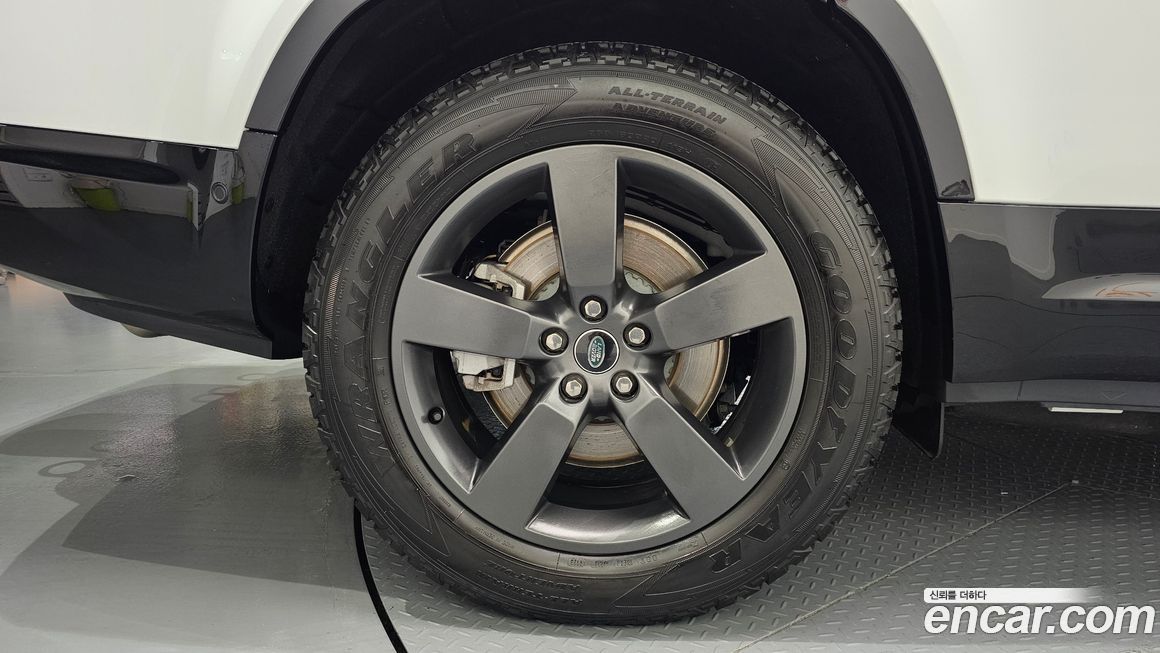 Land Rover Defender 130 P400 X-Dynamic HSE, 2024