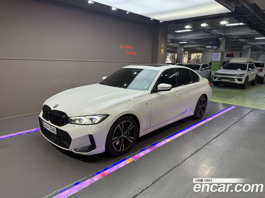 BMW 3-Series 320i M Sport, 2025