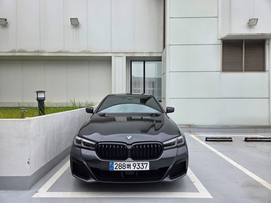 BMW 5-Series 523d M Sport, 2023
