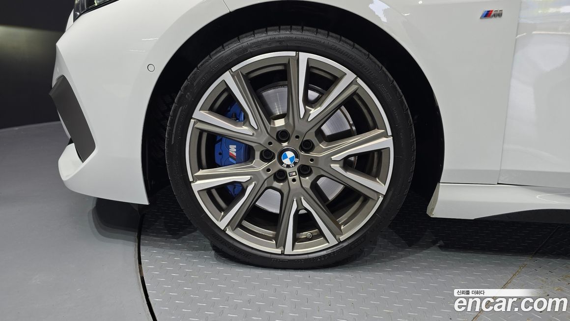 BMW 2-Series M235i xDrive, 2023