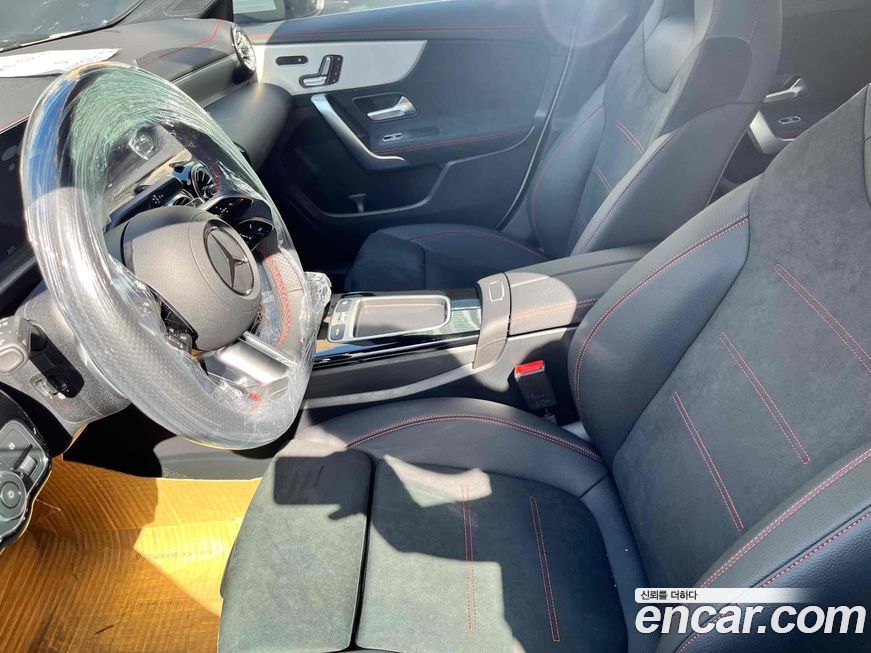 Mercedes-Benz CLA-Class CLA250 4MATIC, 2025