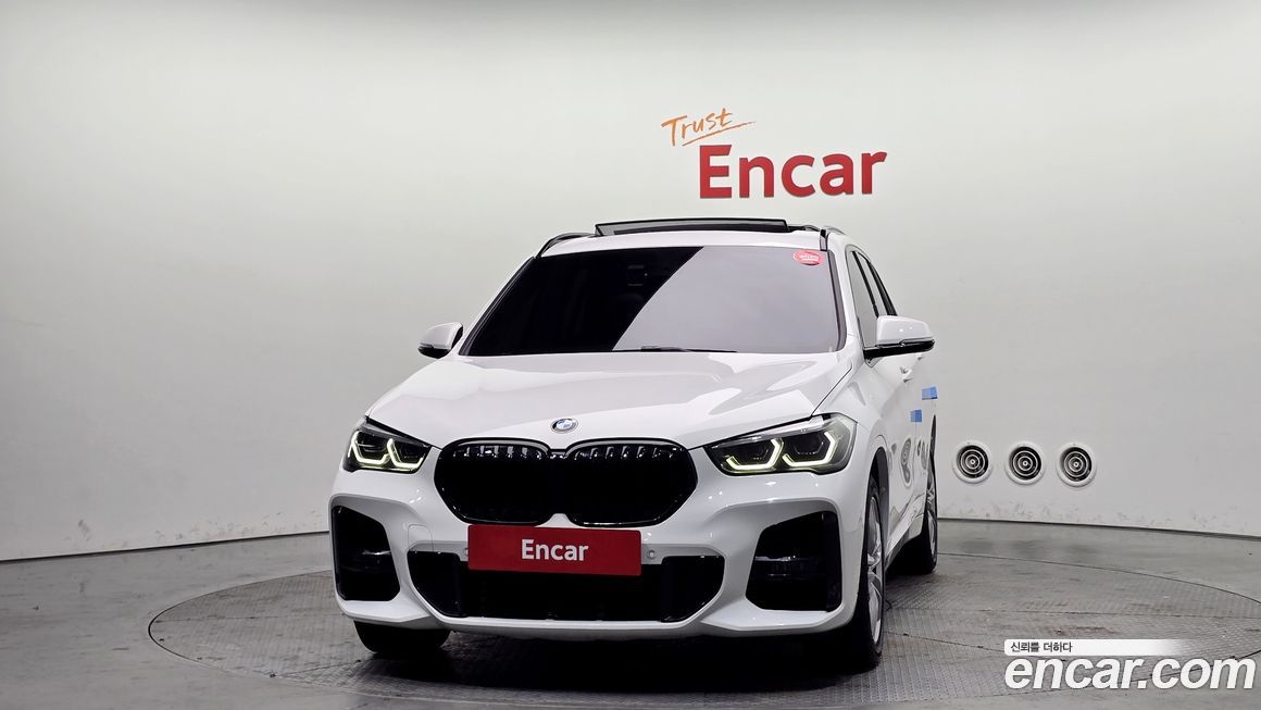 BMW X1 xDrive 20i M Sport, 2022