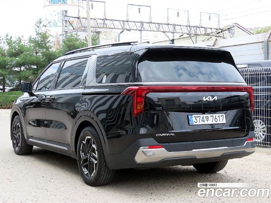 Kia Carnival 9-Seater Noblesse, 2025