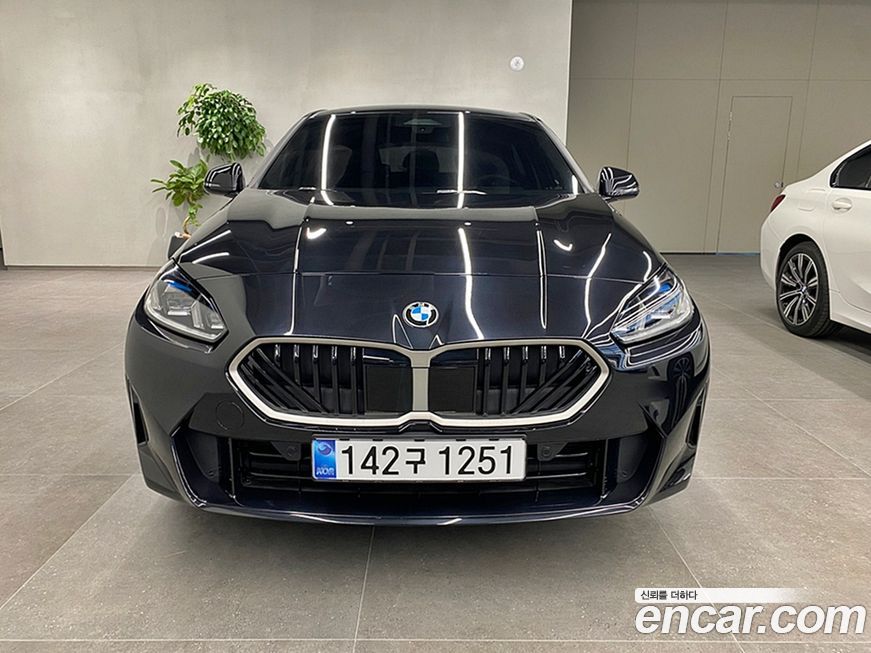 BMW 1-Series 120, 2025