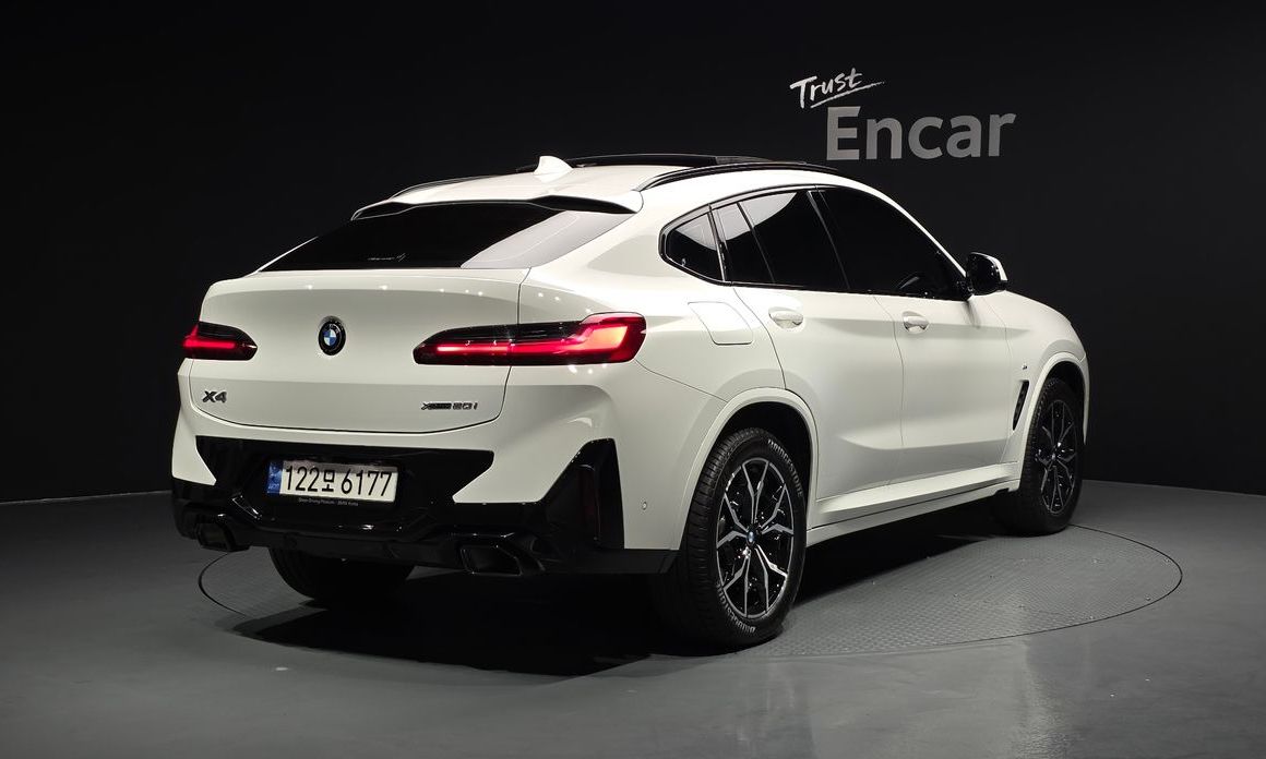 BMW X4 xDrive20i M Sports Pro, 2022