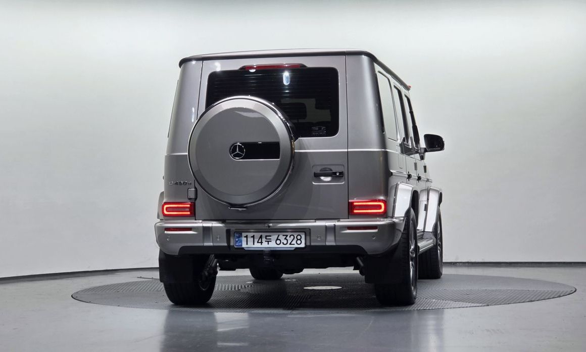 Mercedes-Benz G-Class G450d, 2025