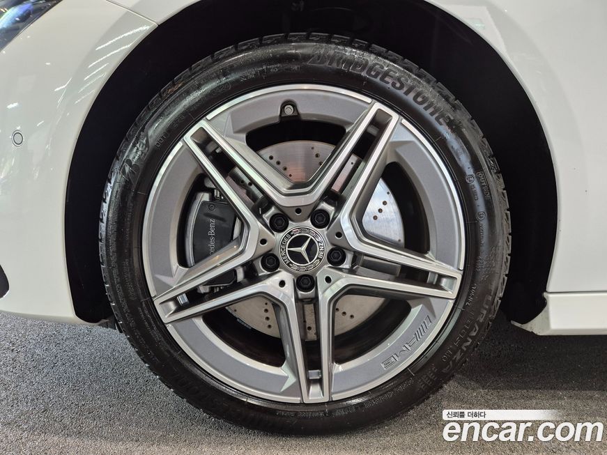 Mercedes-Benz CLA-Class CLA250 4MATIC, 2025