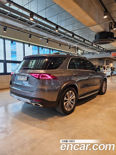 Mercedes-Benz GLE-Class GLE300d 4MATIC, 2023
