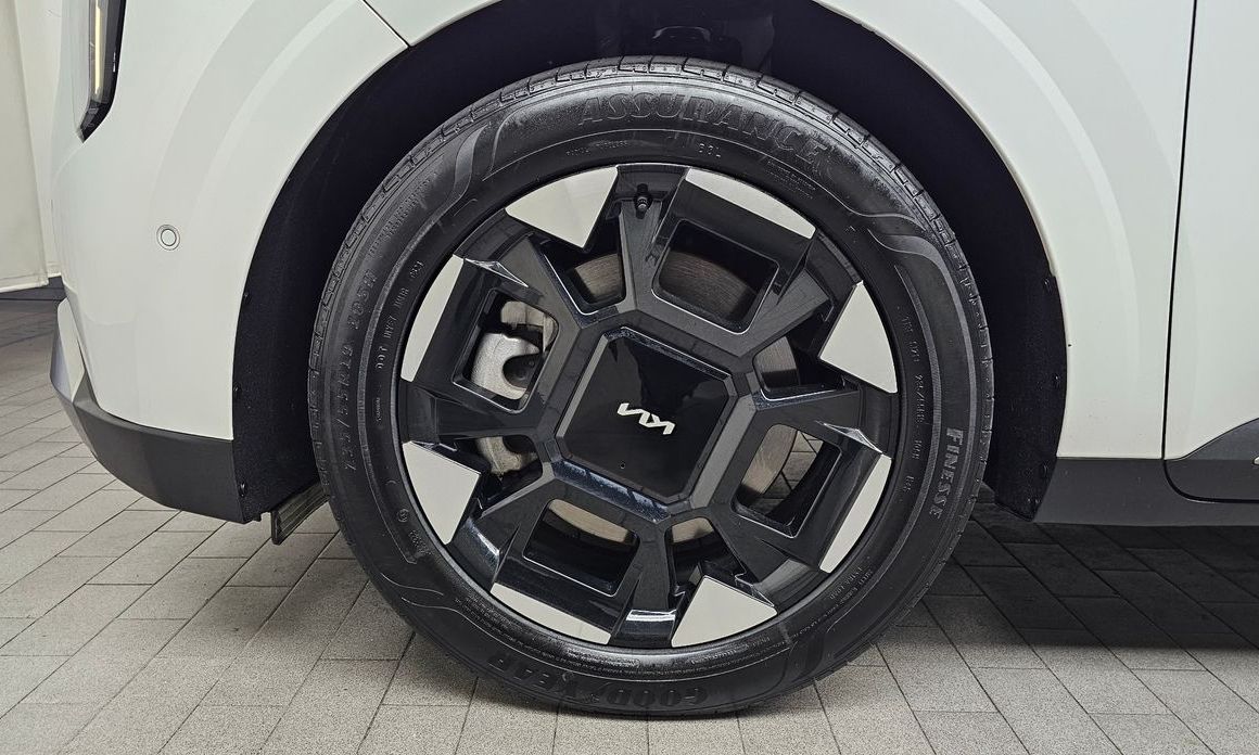 Kia Carnival 9-Seater Noblesse, 2025