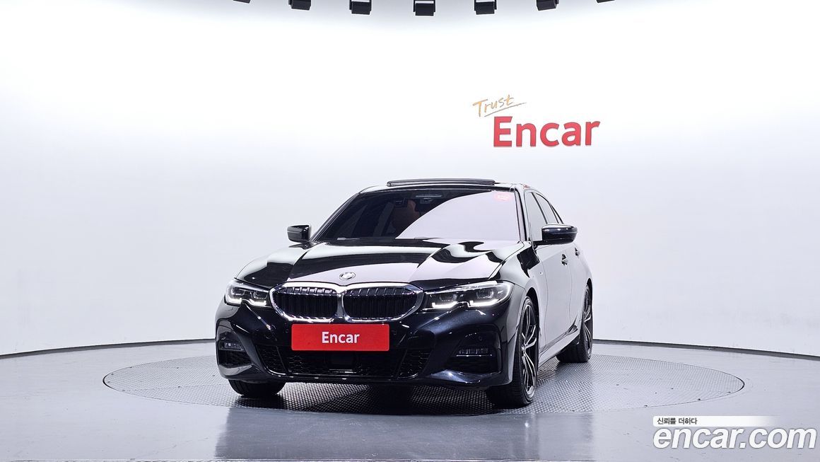 BMW 3-Series 320i M Sport, 2022