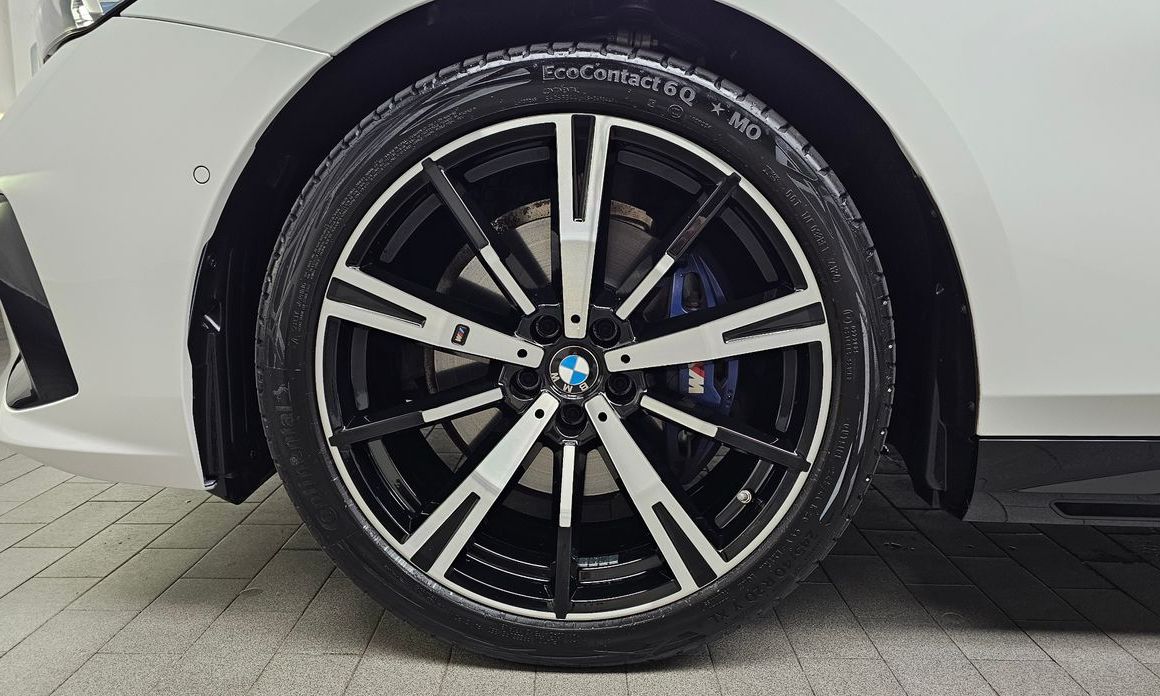 BMW 5-Series 530i xDrive M Sport, 2025