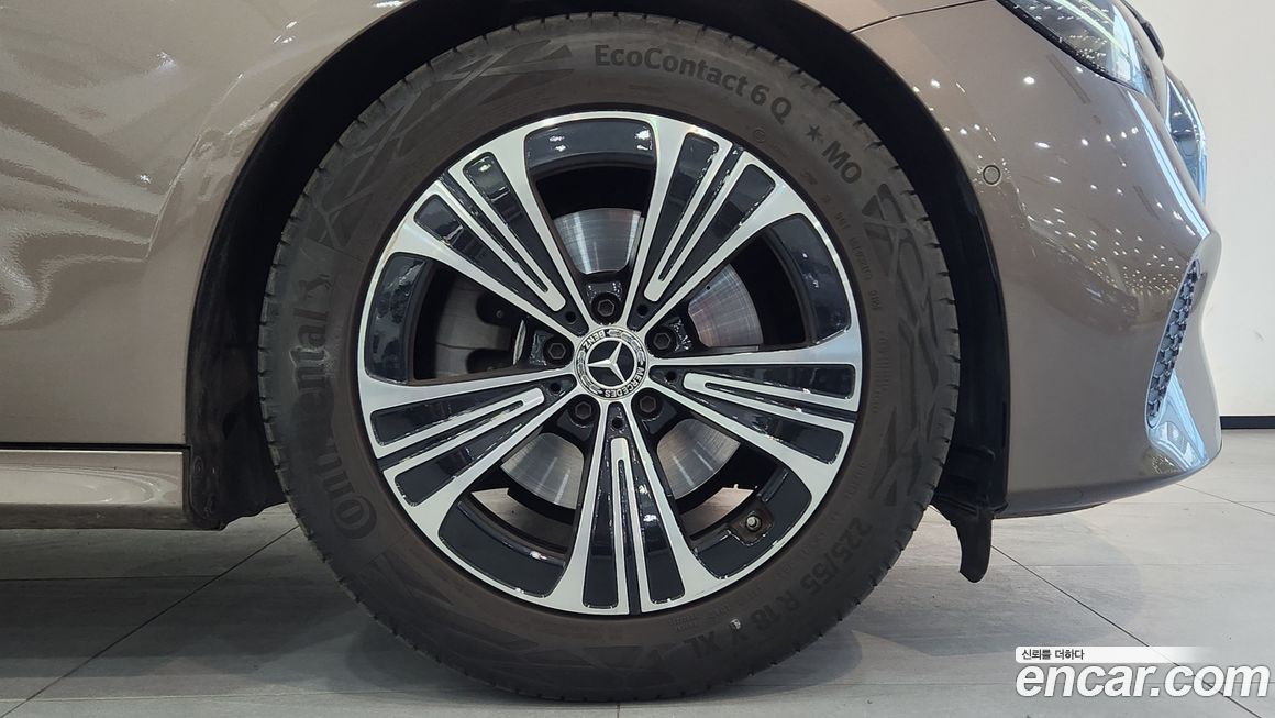 Mercedes-Benz E-Class E200 Avantgarde, 2025