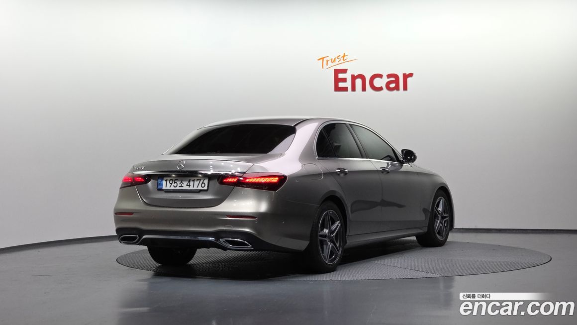 Mercedes-Benz E-Class E250 AMG Line, 2023