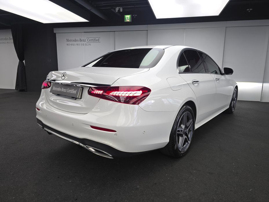 Mercedes-Benz E-Class E250 AMG Line, 2023