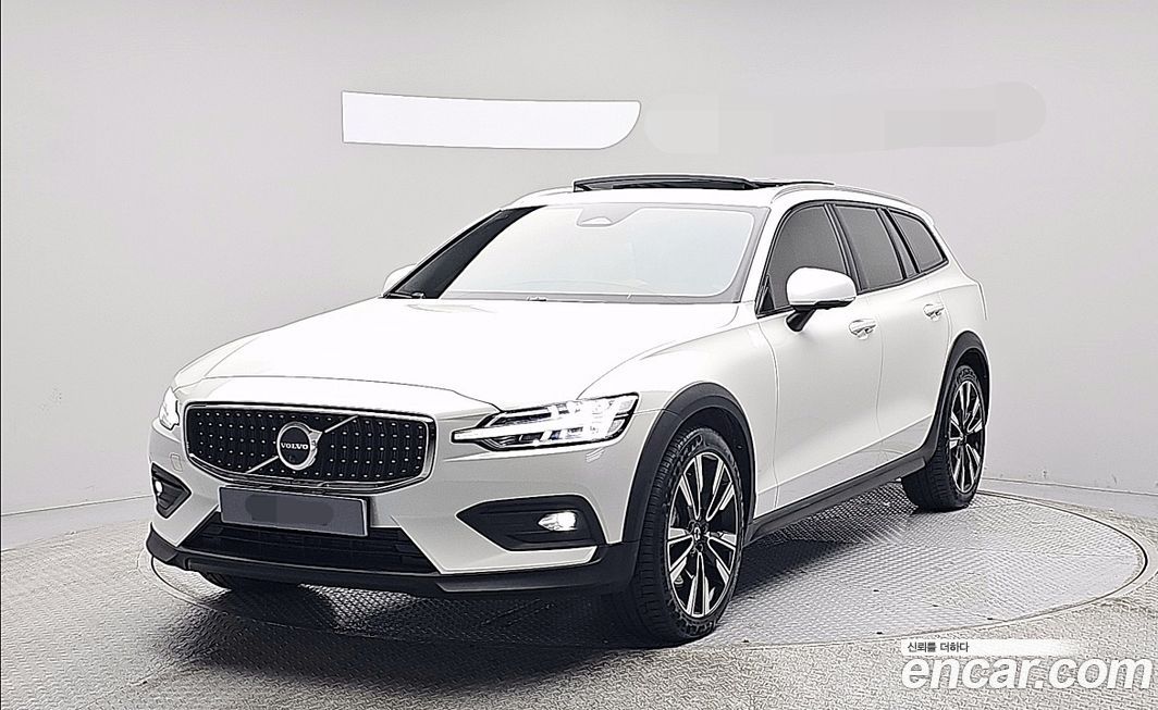 Volvo V60 B5 Ultimate AWD, 2024