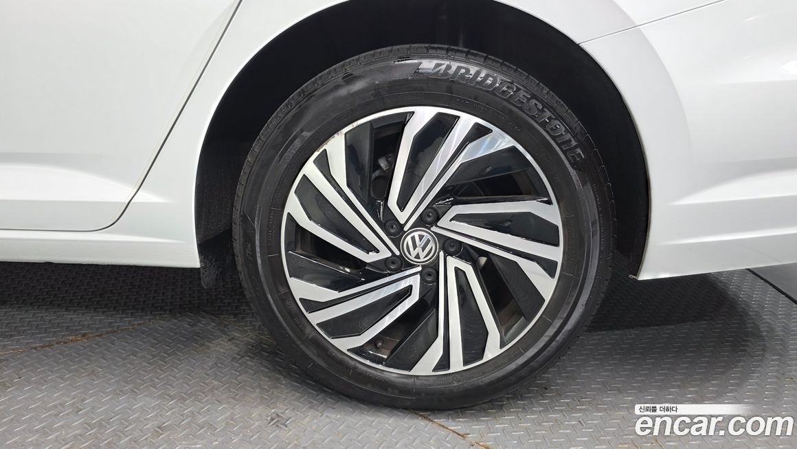 Volkswagen Jetta 1.4 TSI Prestige, 2021