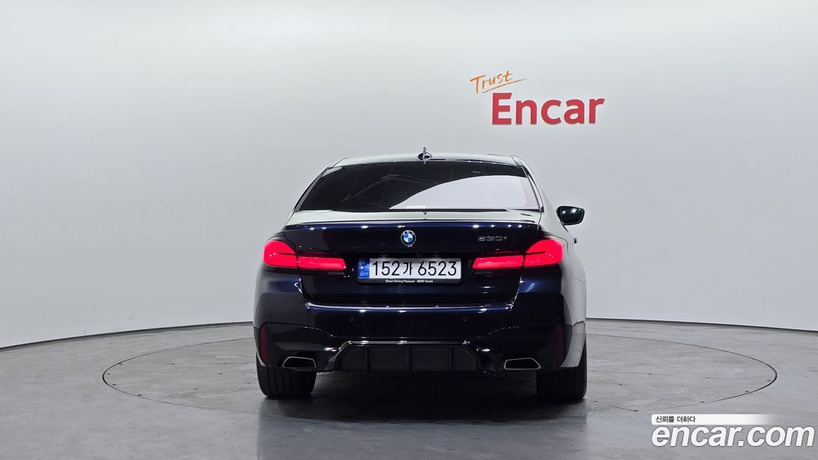 BMW 5-Series 530i M Sport Package, 2022