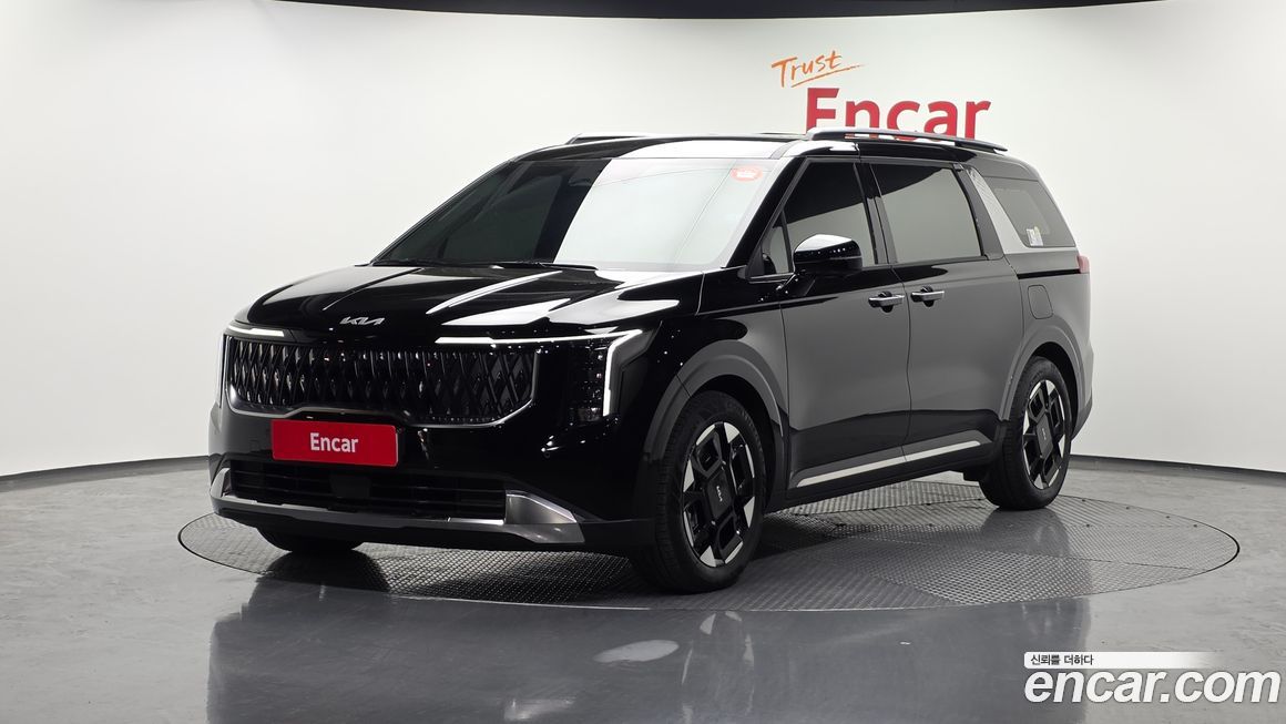 Kia Carnival Gasoline 7-Seater Signature, 2025
