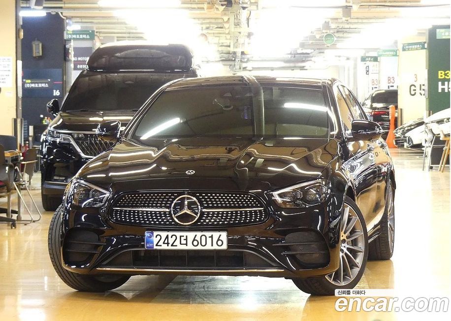 Mercedes-Benz E-Class E350 4MATIC AMG Line, 2022