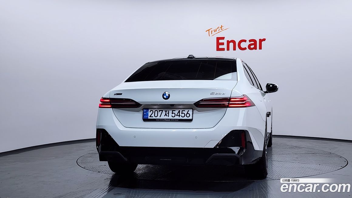 BMW 5-Series 523d xDrive M Sport, 2024