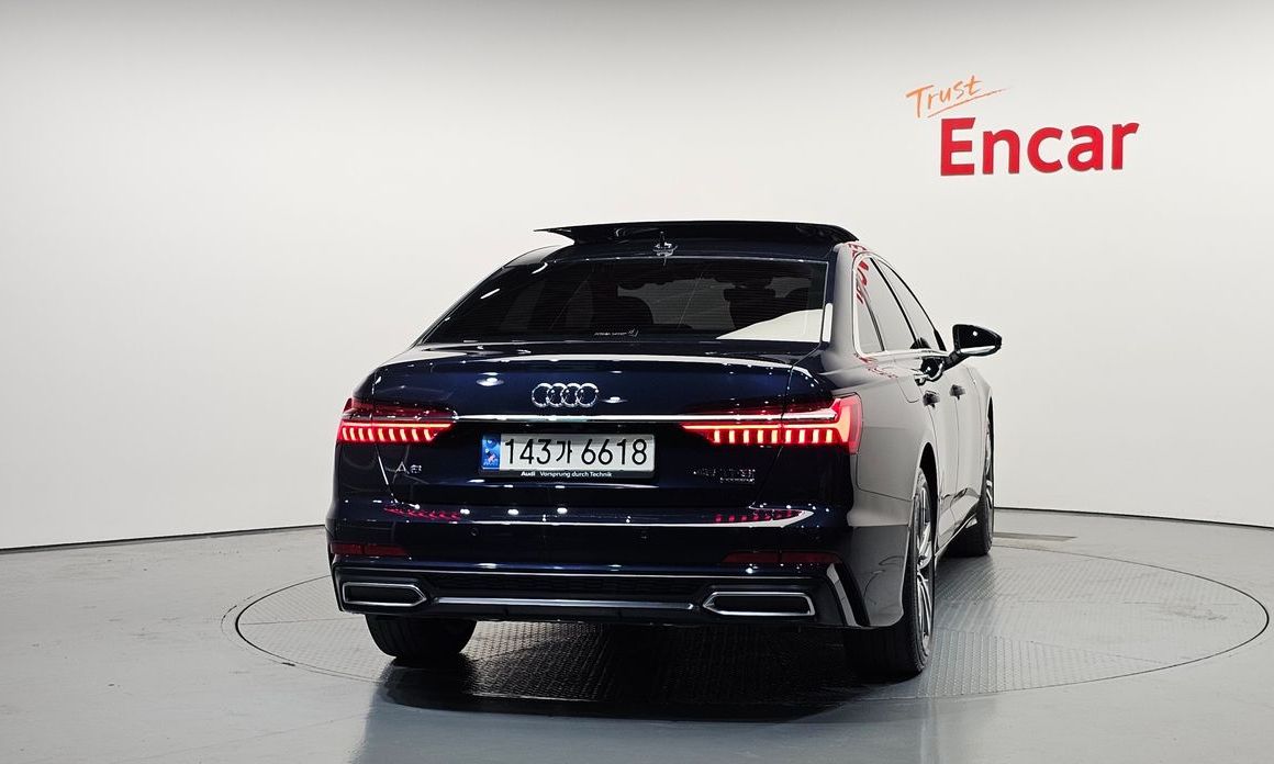 Audi A6 45 TFSI Quattro Premium, 2022