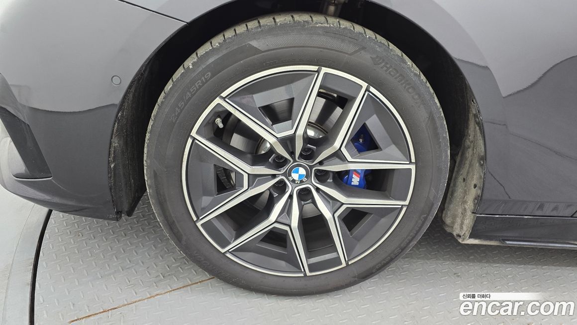 BMW 5-Series 523d M Sport, 2025