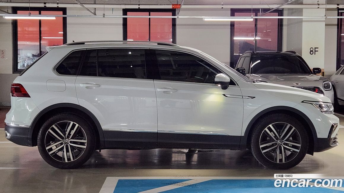 Volkswagen Tiguan 2.0 TDI Prestige, 2024