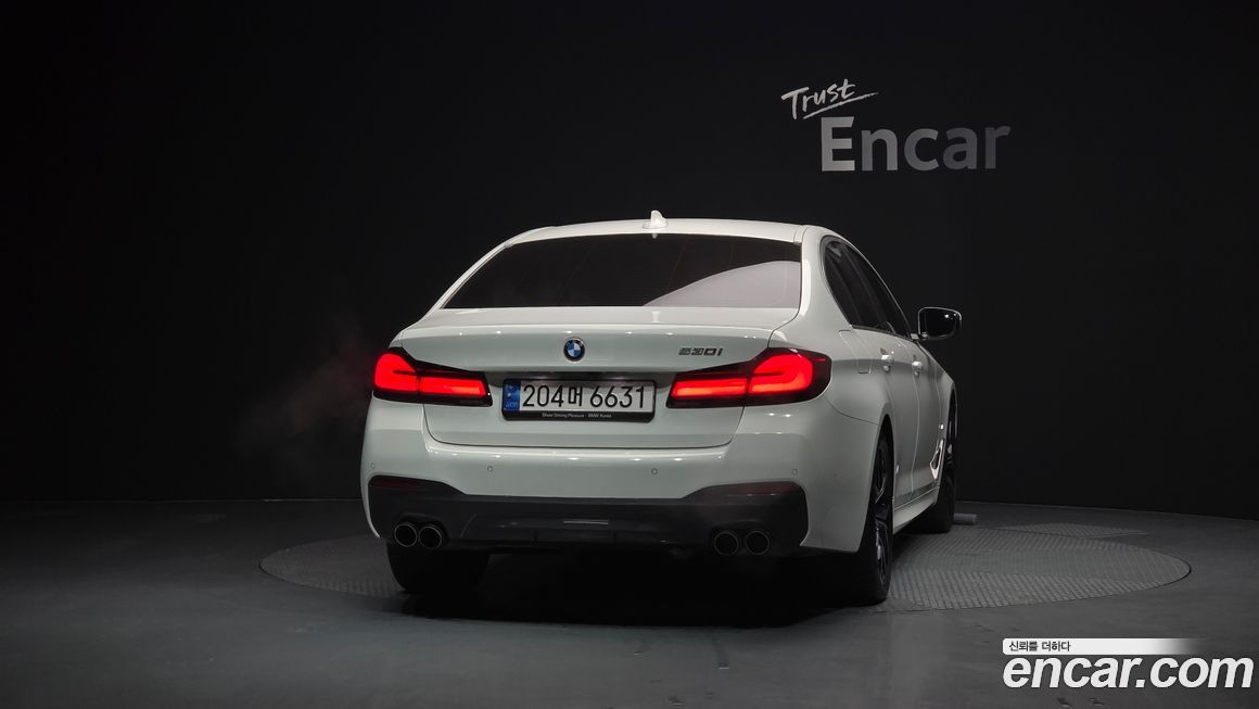 BMW 5-Series 530i M Sport Package, 2022