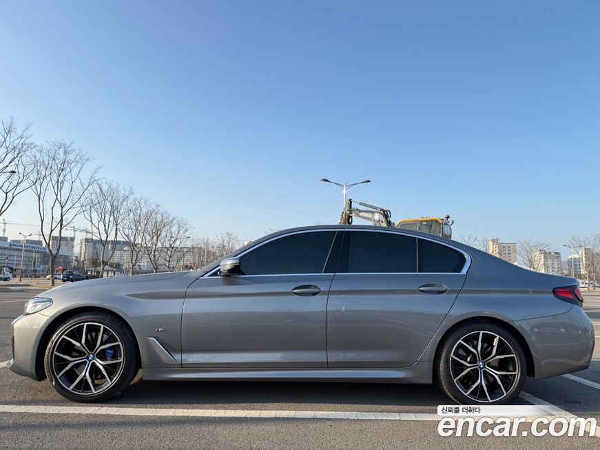 BMW 5-Series 530i M Sport Package, 2023