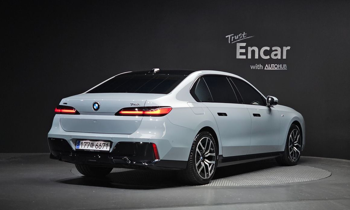 BMW 7-Series 740i xDrive M Sport Limited, 2025