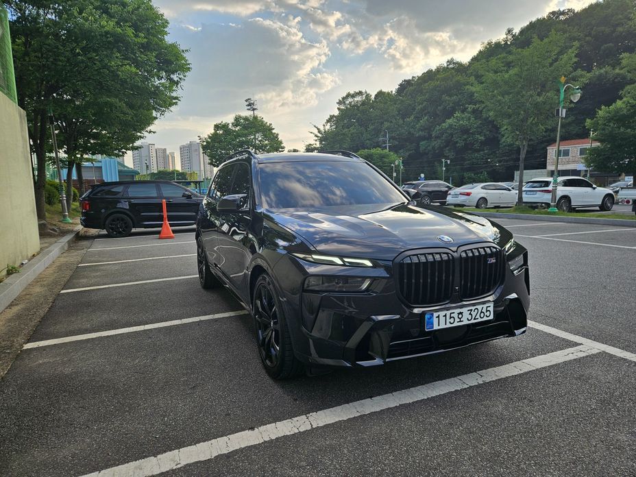 BMW X7 M60i xDrive M sport 6STR, 2024