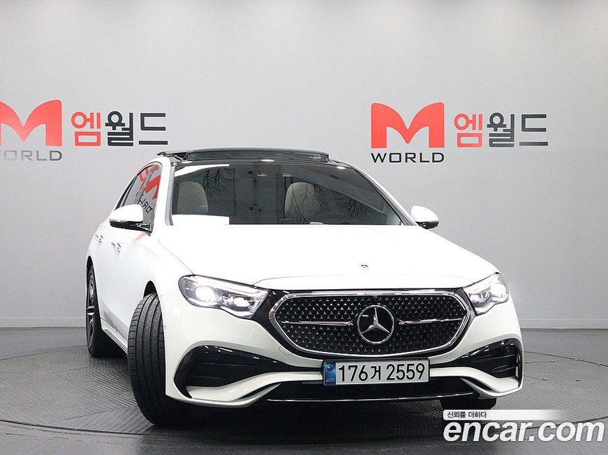 Mercedes-Benz E-Class E300 4MATIC AMG Line, 2025