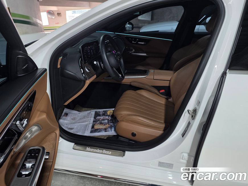 Mercedes-Benz E-Class E300 4MATIC Exclusive, 2024