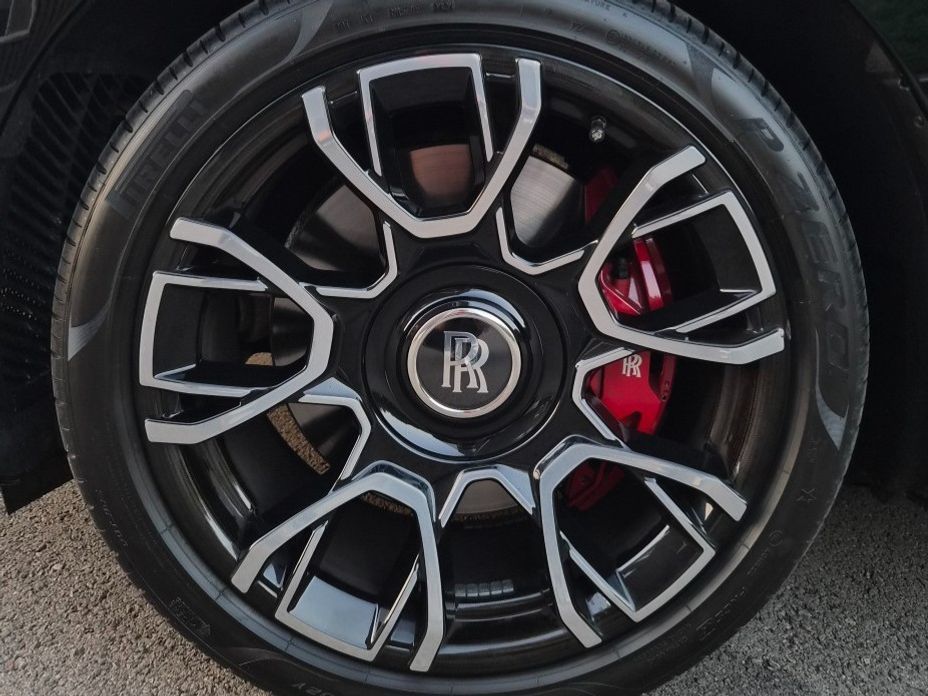 Rolls-Royce Ghost 6.7 V12 Black Badge, 2023