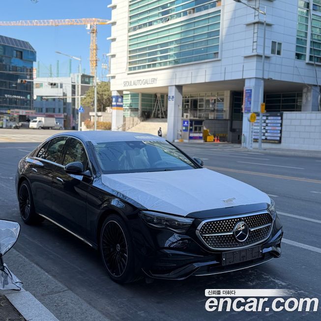 Mercedes-Benz E-Class E300 4MATIC AMG Line, 2026