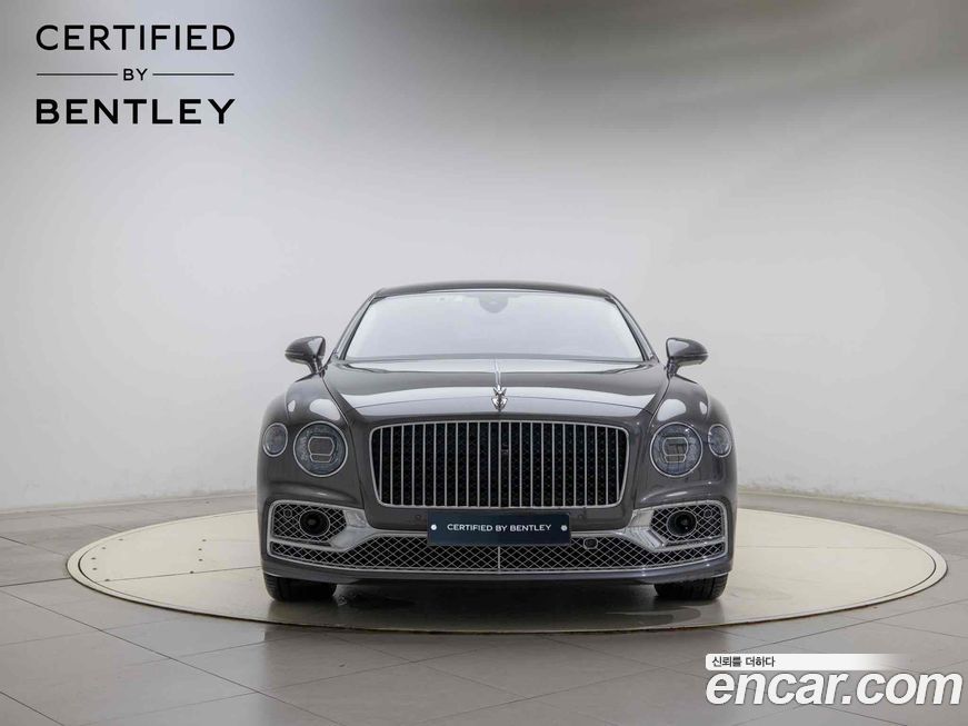 Bentley Flying Spur 4.0 Azure, 2024